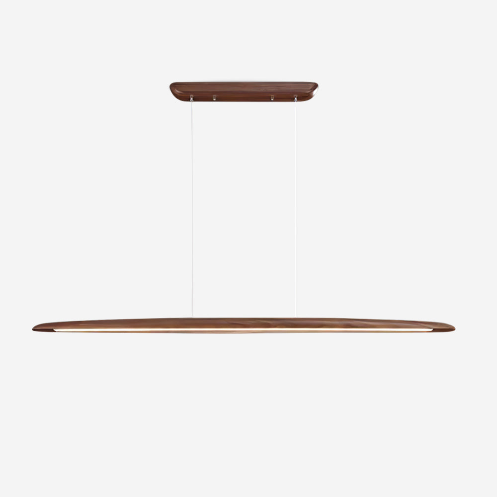 Vue rapprochée des lignes épurées de la lampe en bois