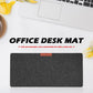 Tapis de bureau feutre avec clavier et souris dessus