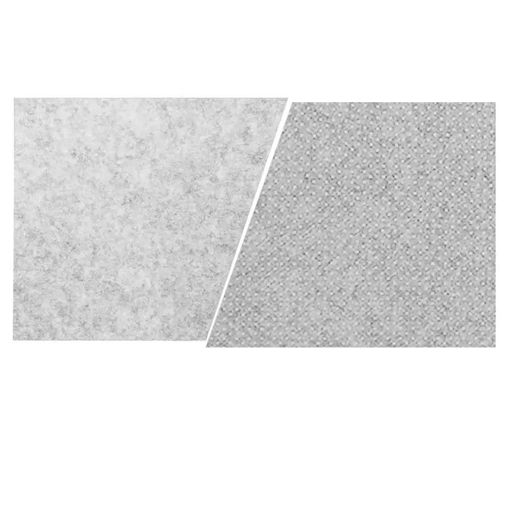 Tapis de bureau en laine avec accessoires de bureau