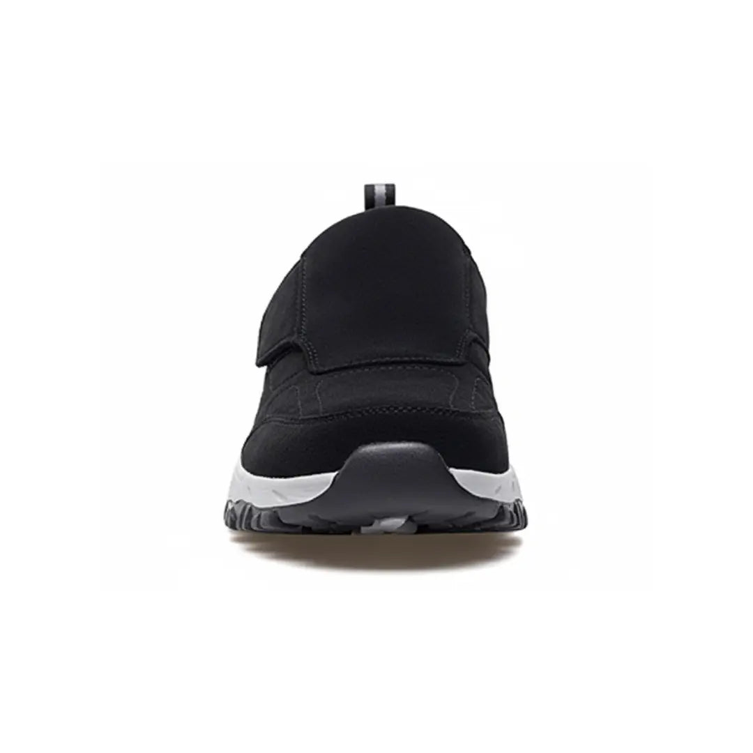 Vue latérale des baskets avec fermeture Velcro