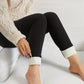 Vue de côté des leggings montrant la taille haute