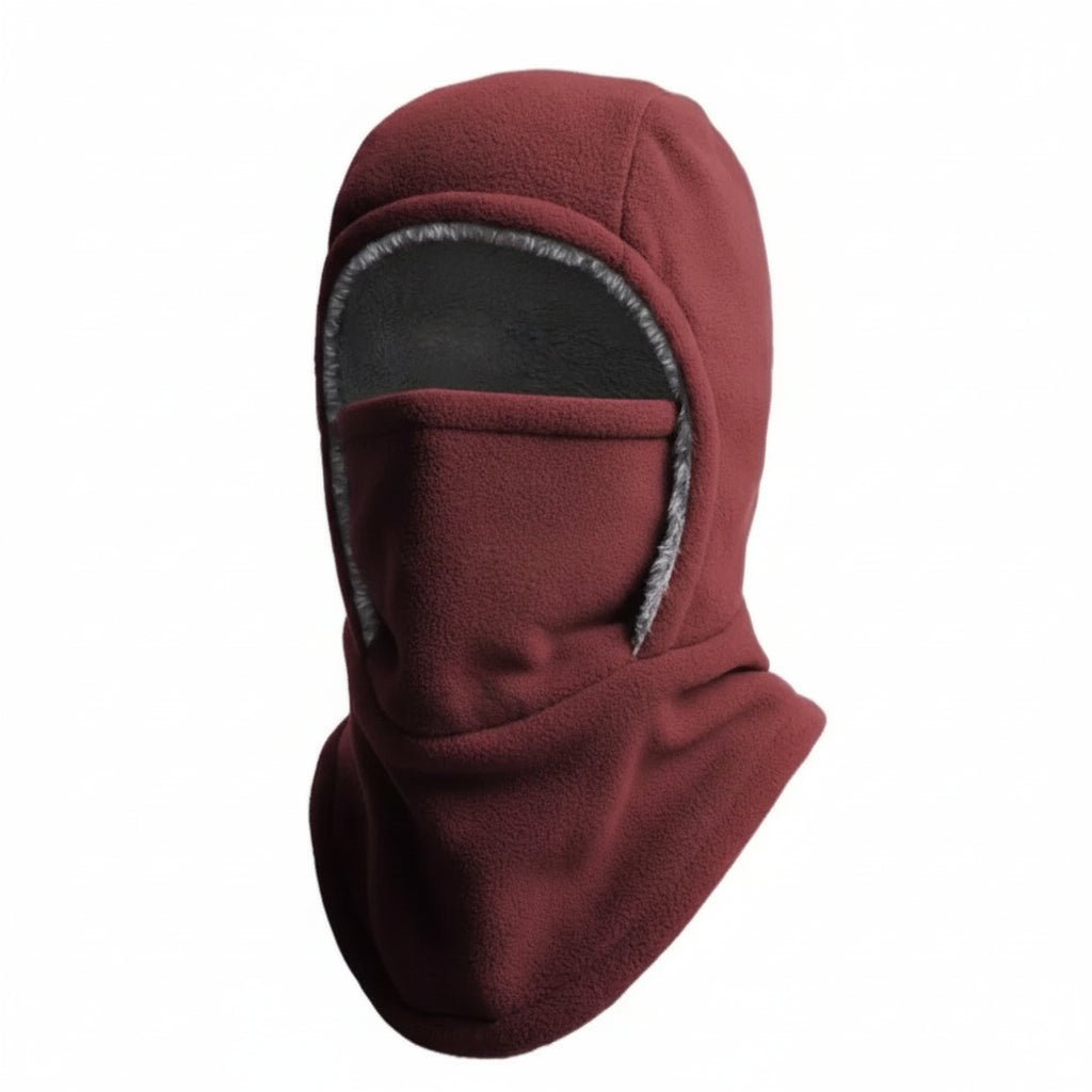 Cagoule posée à plat montrant sa forme et sa taille