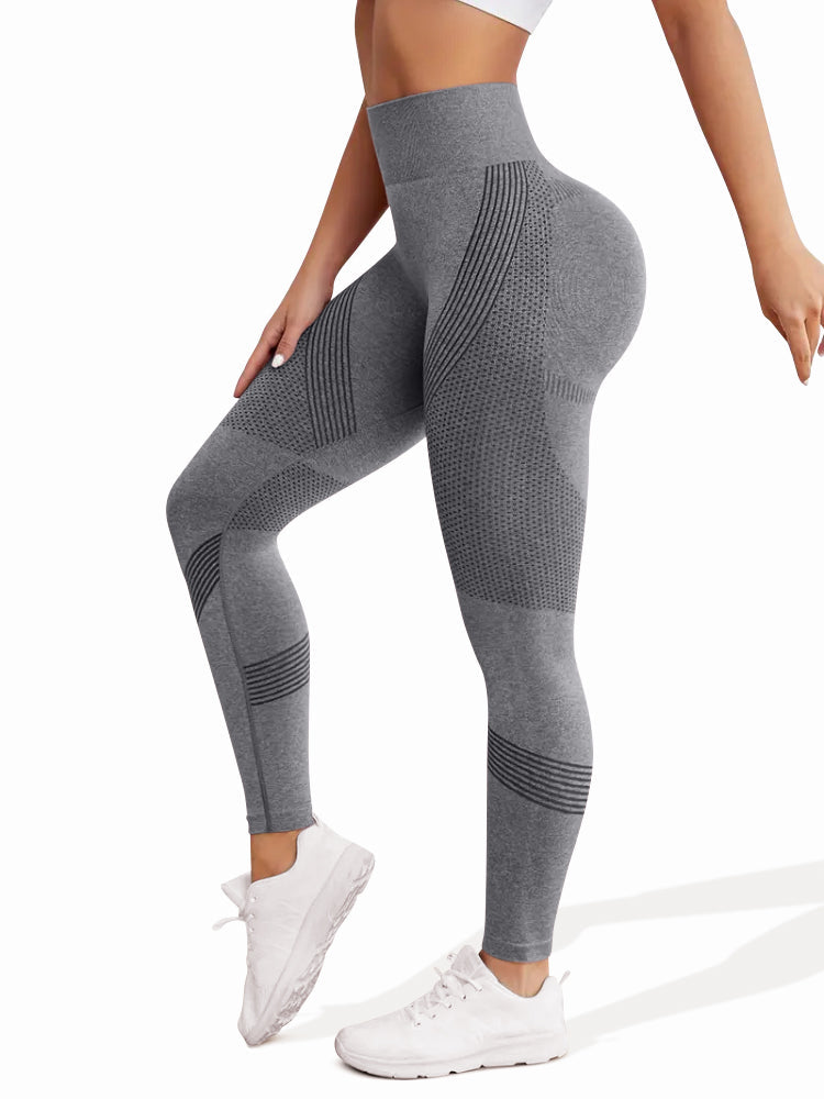 Leggings en action pendant un exercice de fitness
