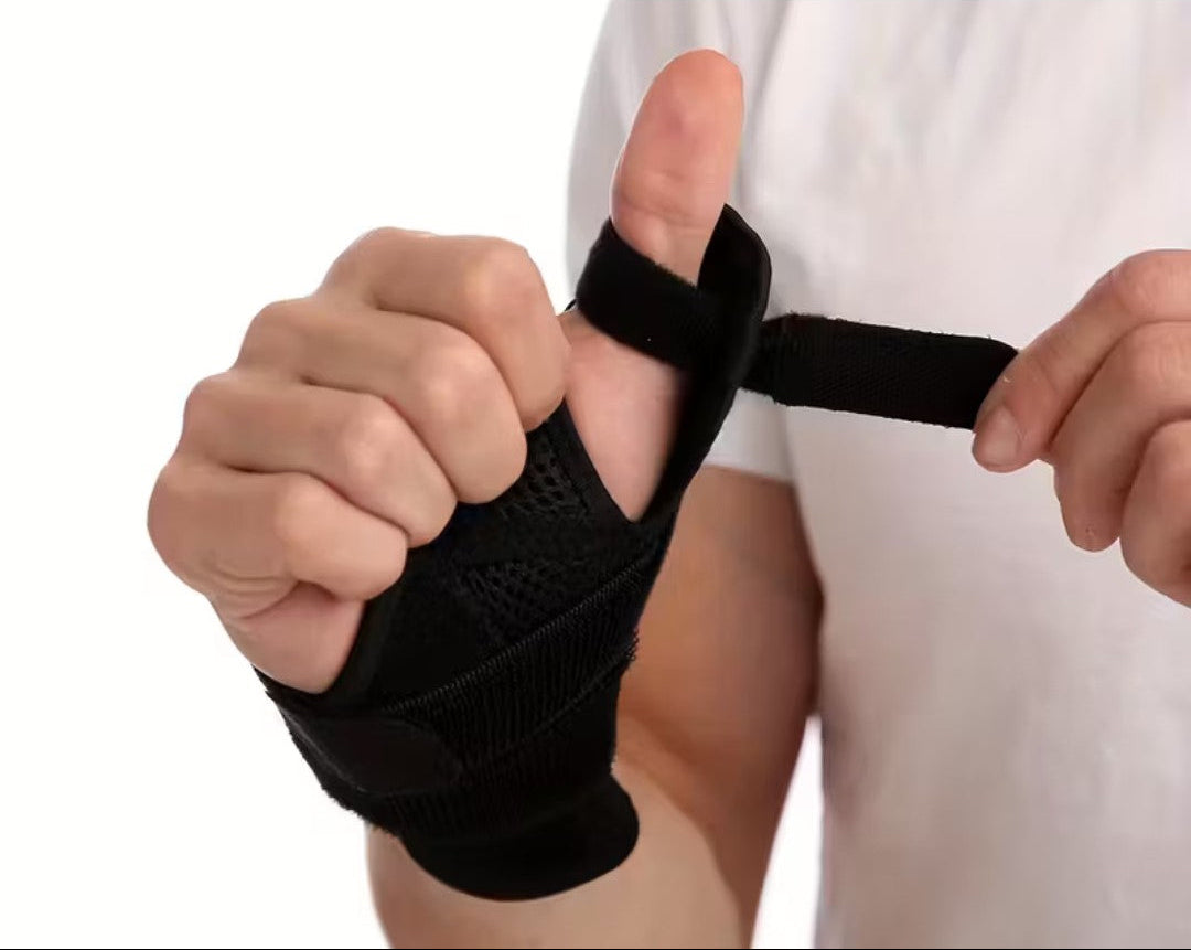 Attelle de pouce ajustable en néoprène vue de face