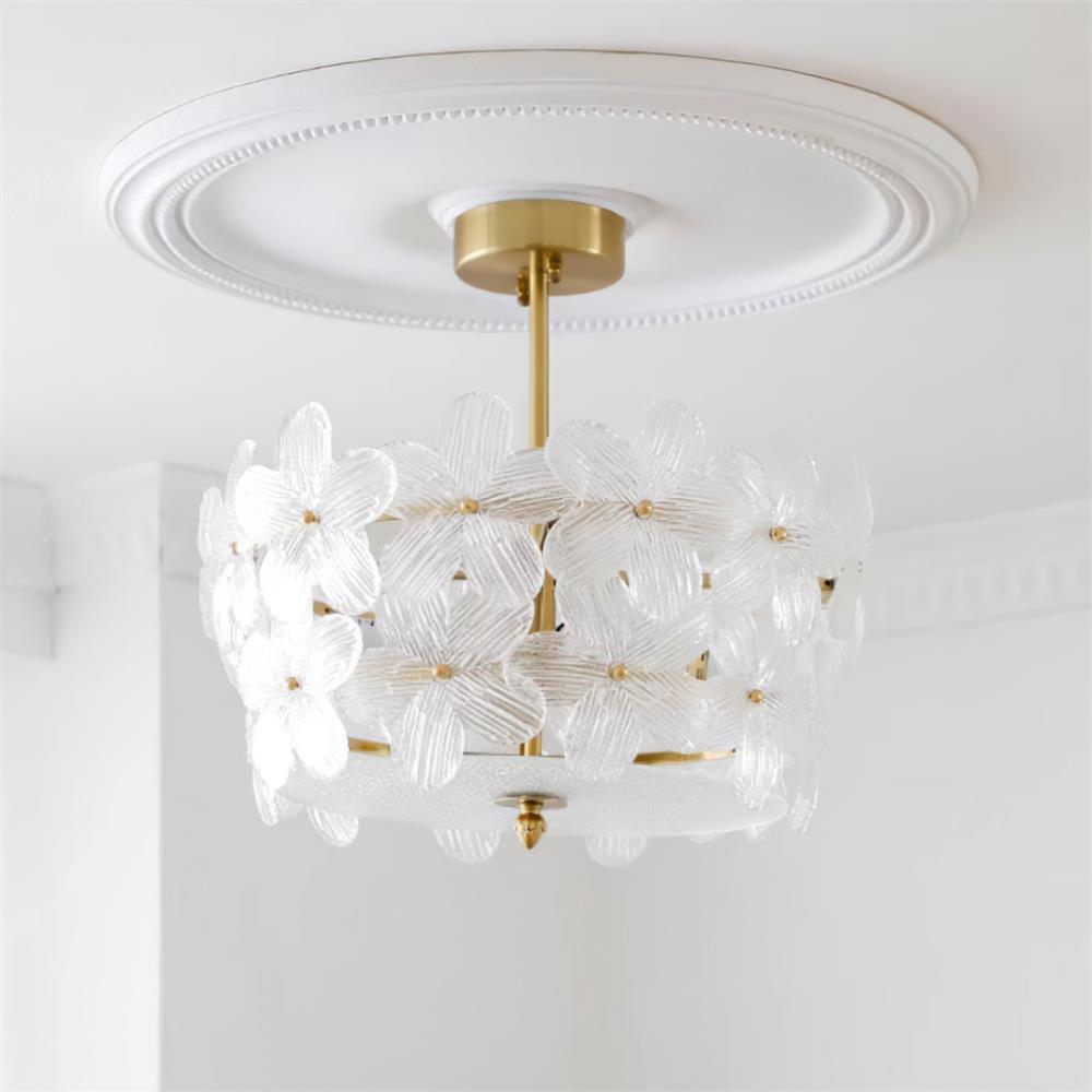 Vue d'ensemble de la lampe dans un intérieur moderne