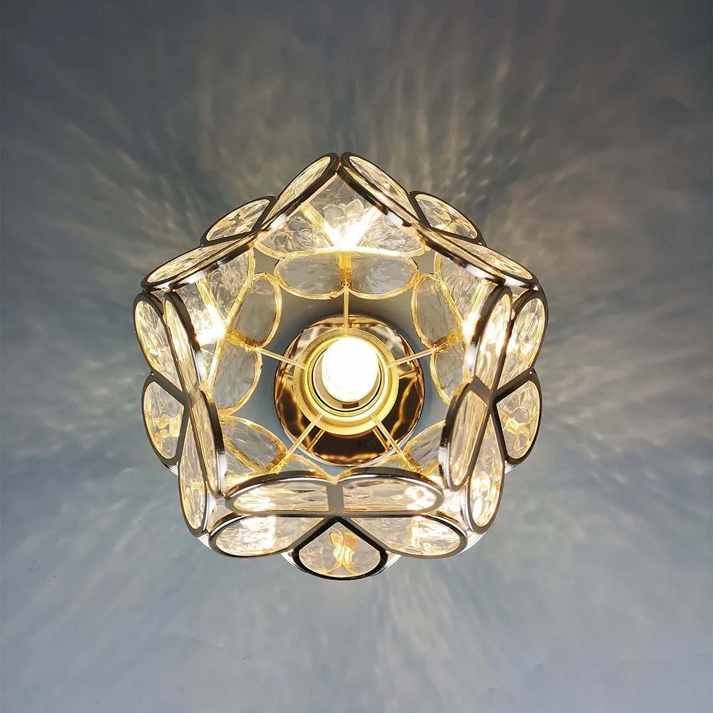 Effets lumineux créés par la lampe en forme de fleur