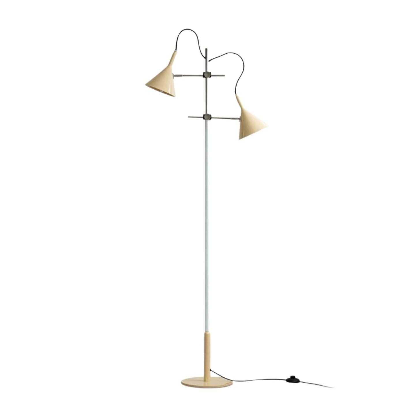 Vue d'ensemble de la lampe de sol dans un intérieur chic