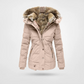 Veste parka puffer femme vue de face sur mannequin