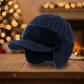 Vue arrière du chapeau trappeur montrant la fermeture réglable