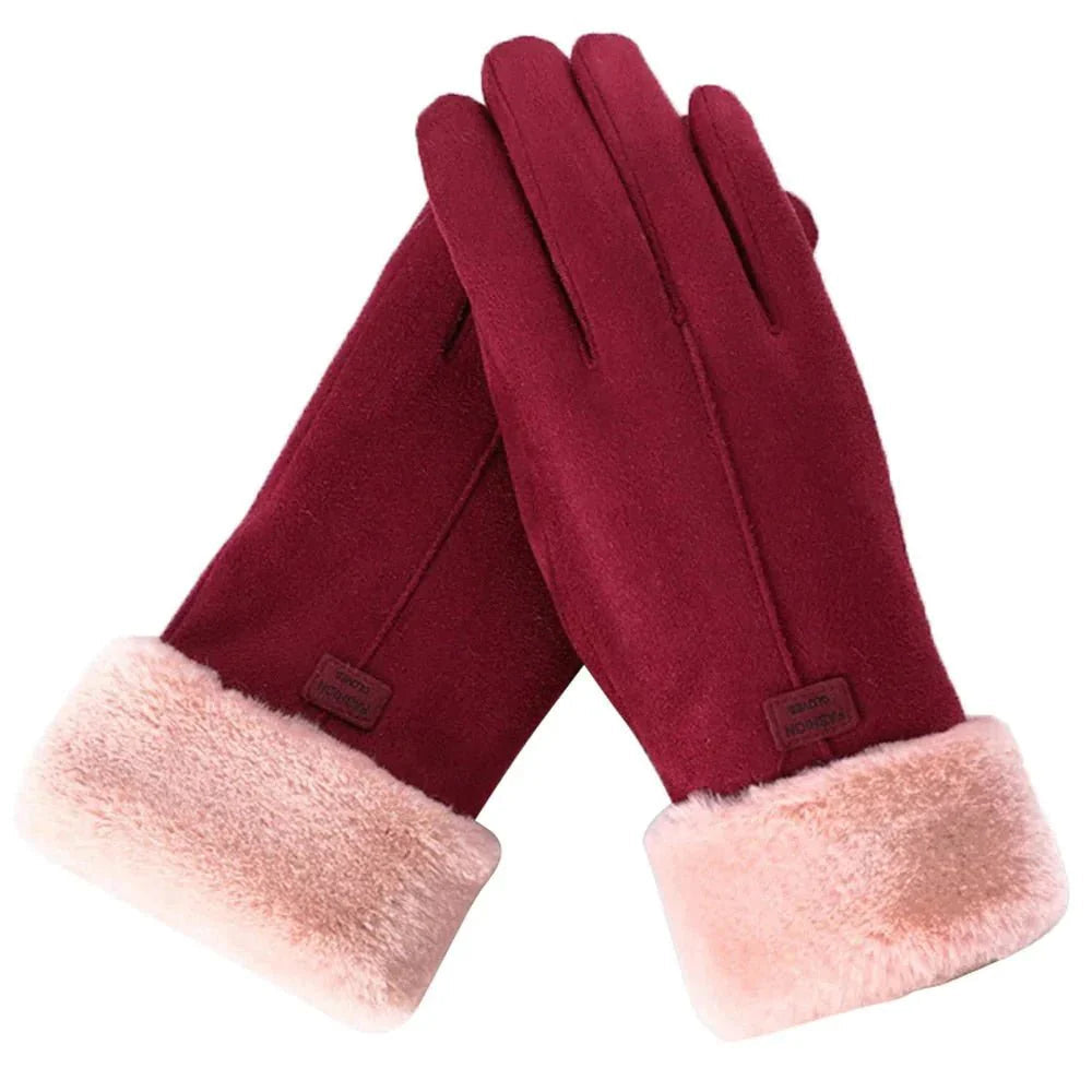 Gros plan sur la doublure douce des gants chauffants