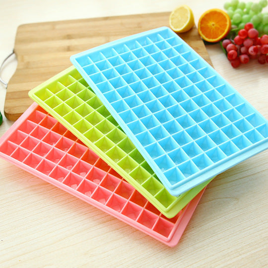 Fabricant de glace avec plateau spacieux pour 96 cubes