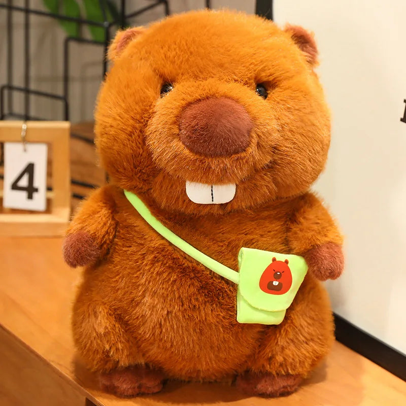 Castor en peluche avec chapeau, parfait pour décorer