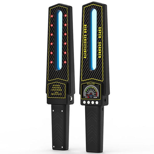 Détecteur GPS compact tenu dans une main