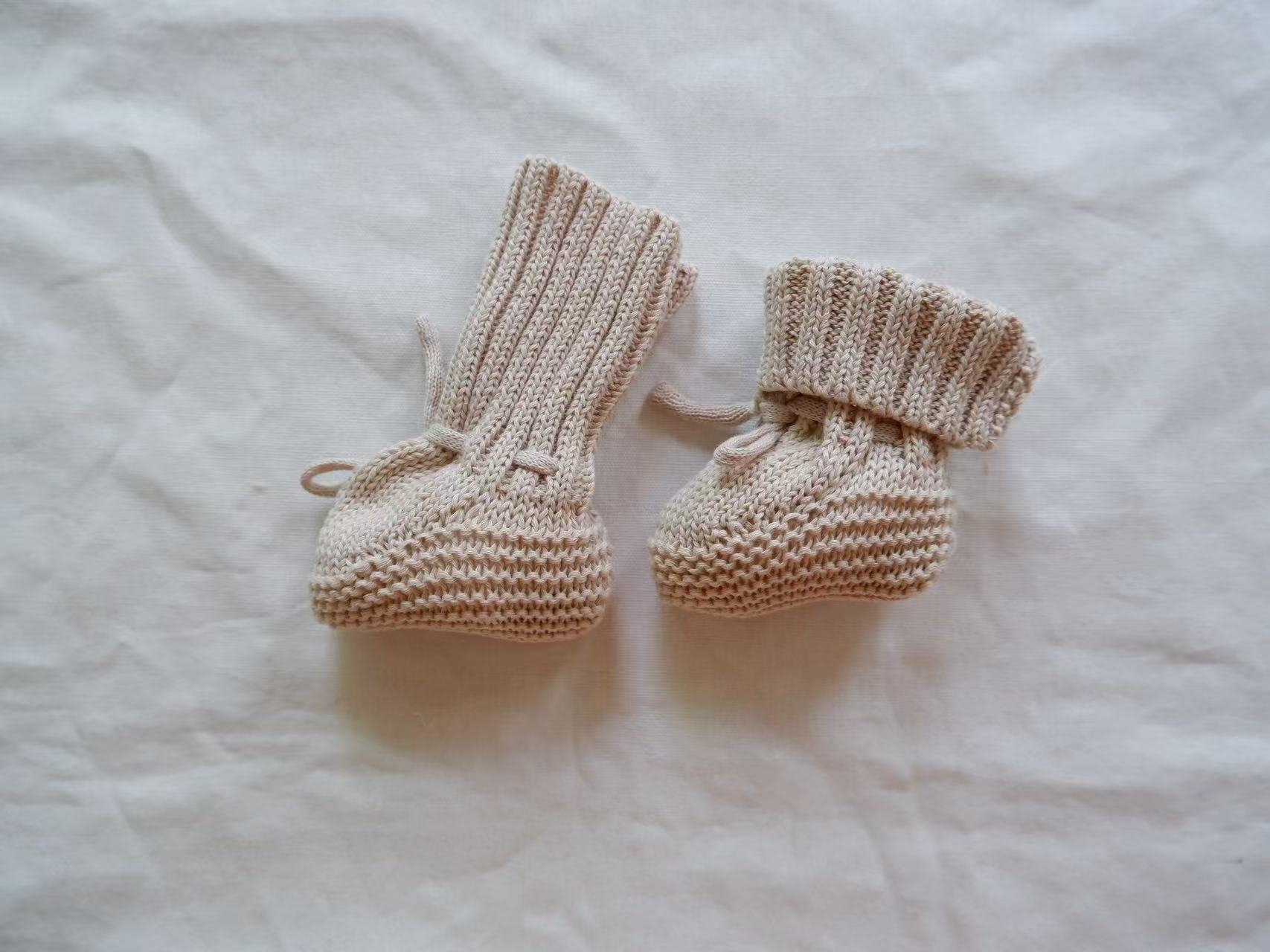 Chaussons tricotés pour bébé avec semelle antidérapante