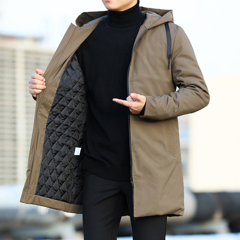 Vue arrière du manteau d'hiver montrant la coupe ajustée