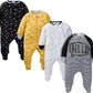 Zoom sur les motifs animaux du pyjama bébé