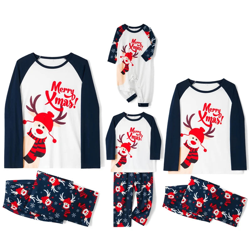 Gros plan sur le tissu en coton doux des pyjamas festifs