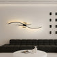 Applique murale éclairant un mur minimaliste