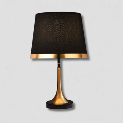 Lampe rétro avec prise compatible, vue de dos