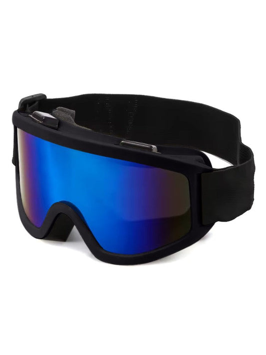 Gros plan sur la double lentille ventilée des lunettes de ski