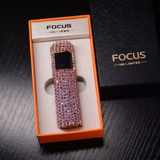Briquet fermé, strass étincelants en lumière