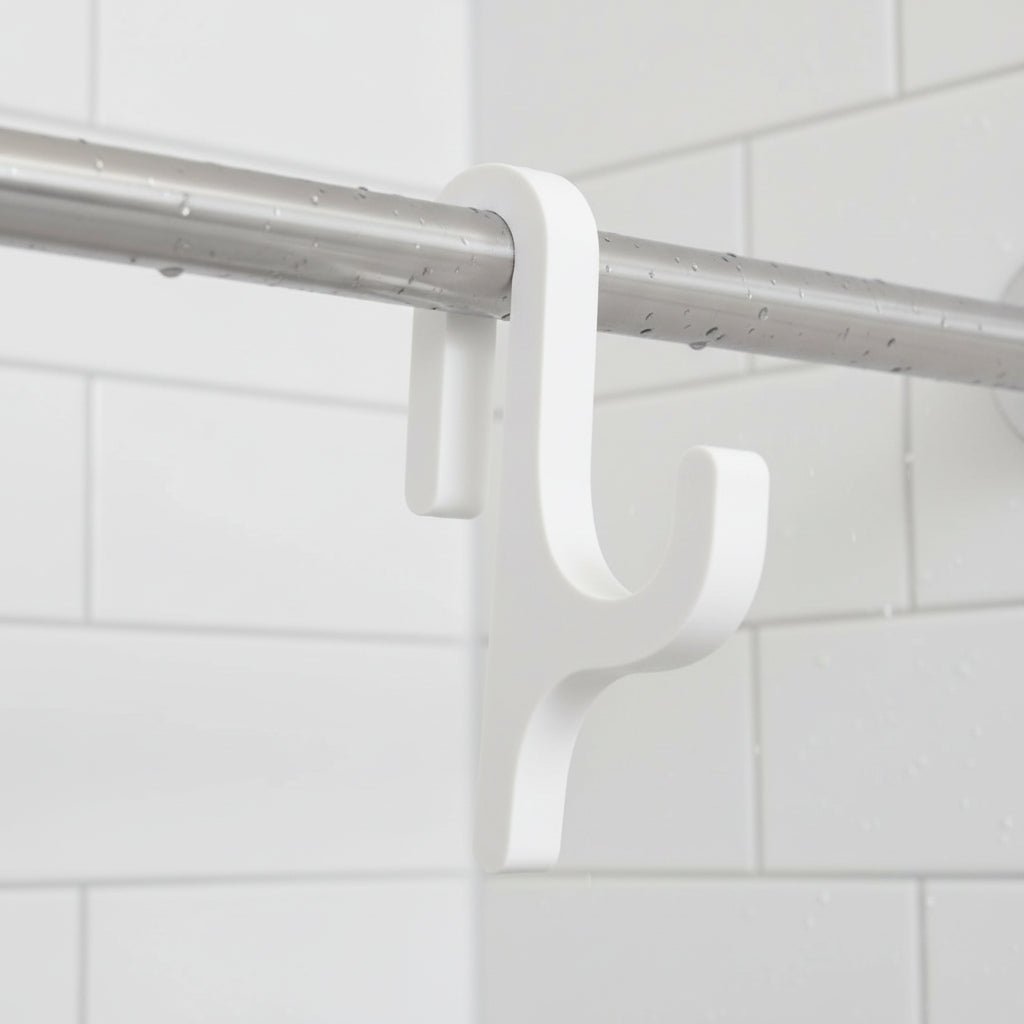 Crochet de douche en verre transparent sur fond blanc