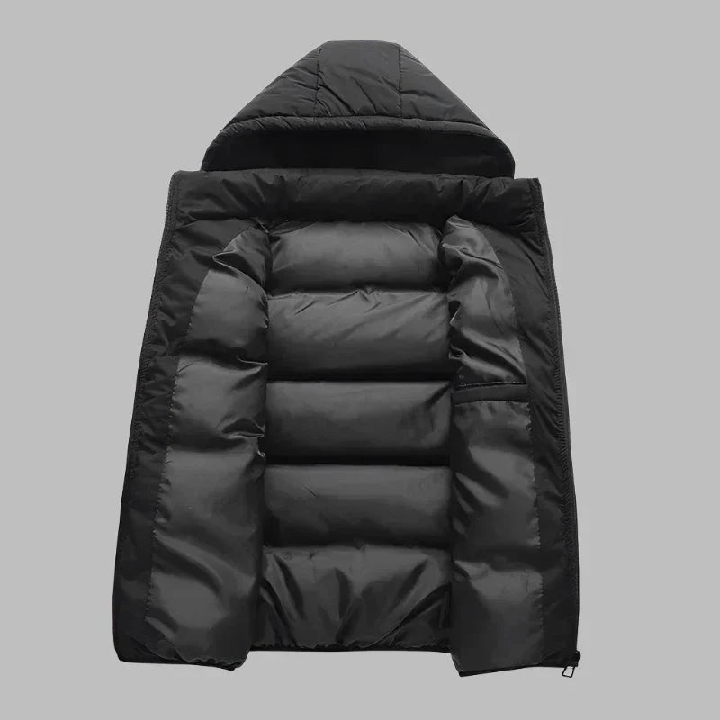 Vue arrière du gilet matelassé avec capuche attachée