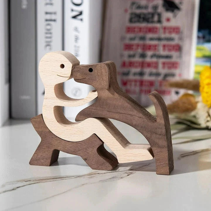 Figurine de lapin en bois, finement détaillée
