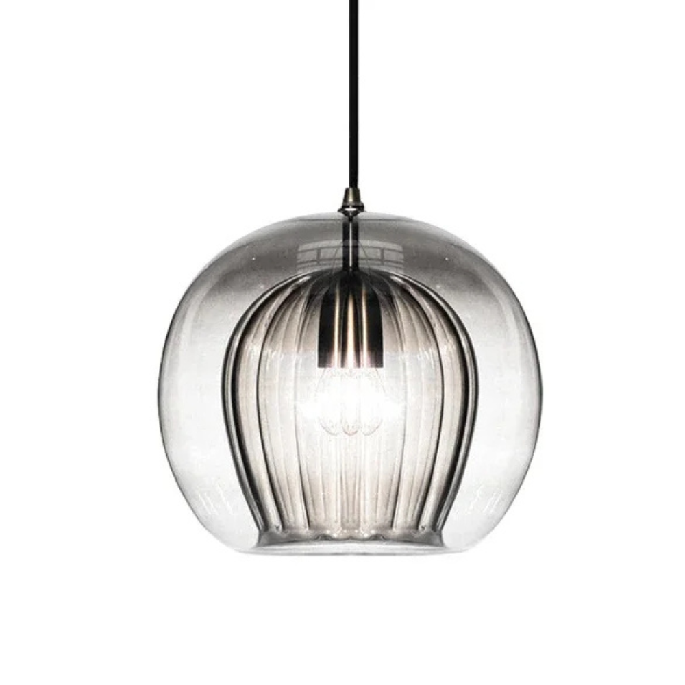 Vue de profil de la lampe suspendue en pierre de verre