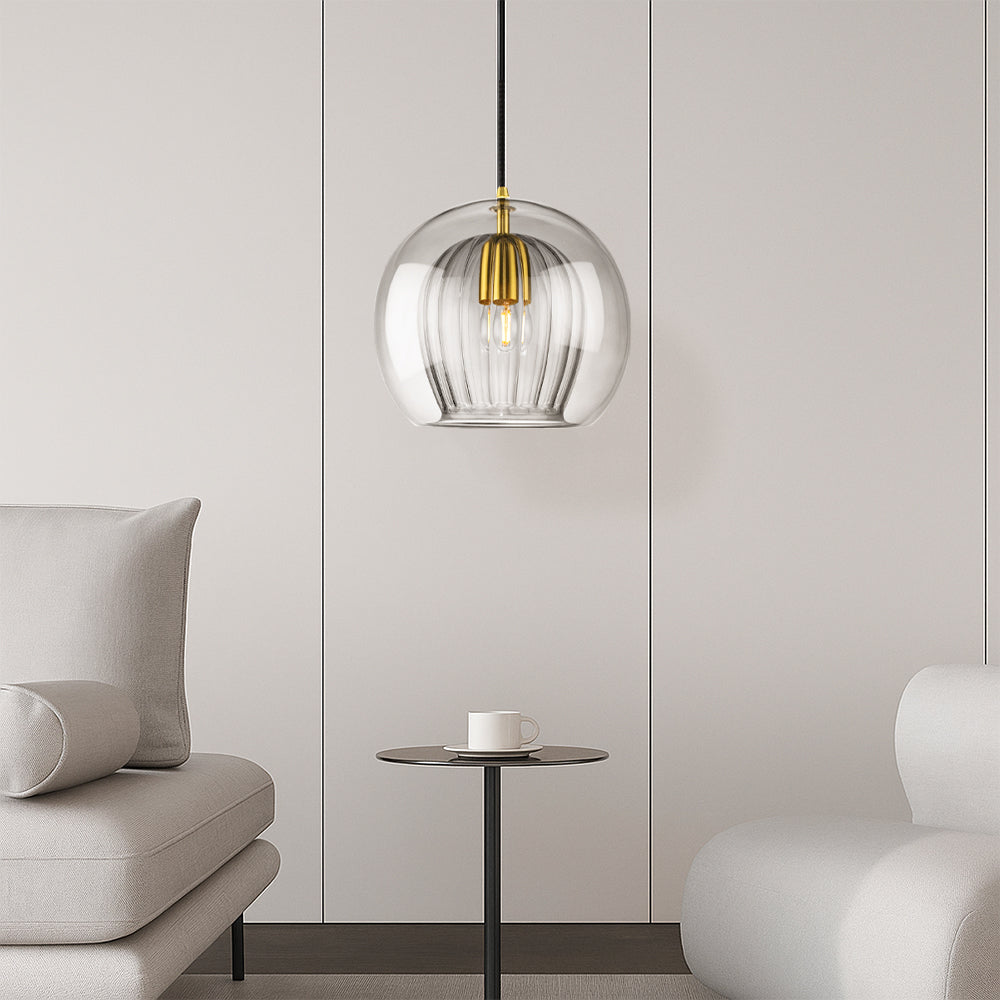 Détail du design minimaliste de la lampe suspendue