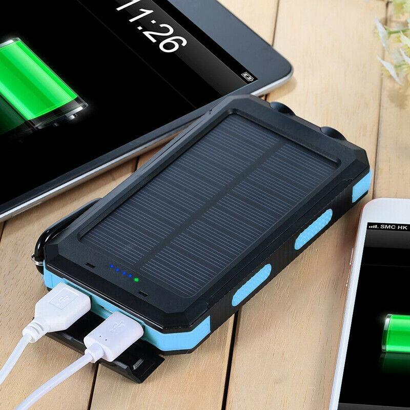 Vue de côté du chargeur solaire robuste avec surface antichoc