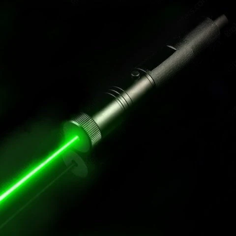 Pointeur laser rechargeable avec focus ajustable
