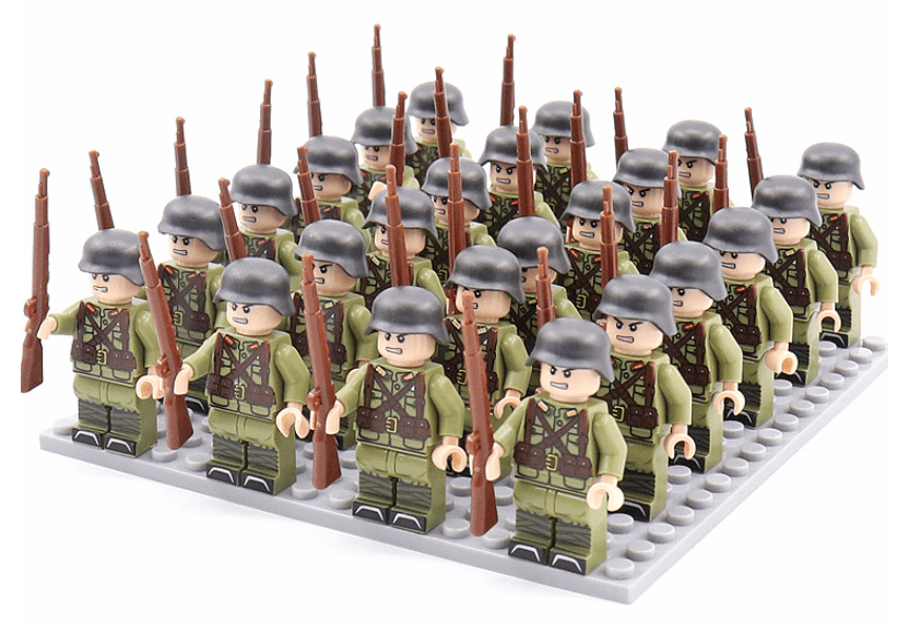 Ensemble de figurines historiques avec accessoires variés