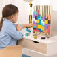 Gros plan sur les pièces du puzzle en bois, textures visibles