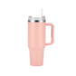 Tasse isolée en acier inoxydable sur fond blanc