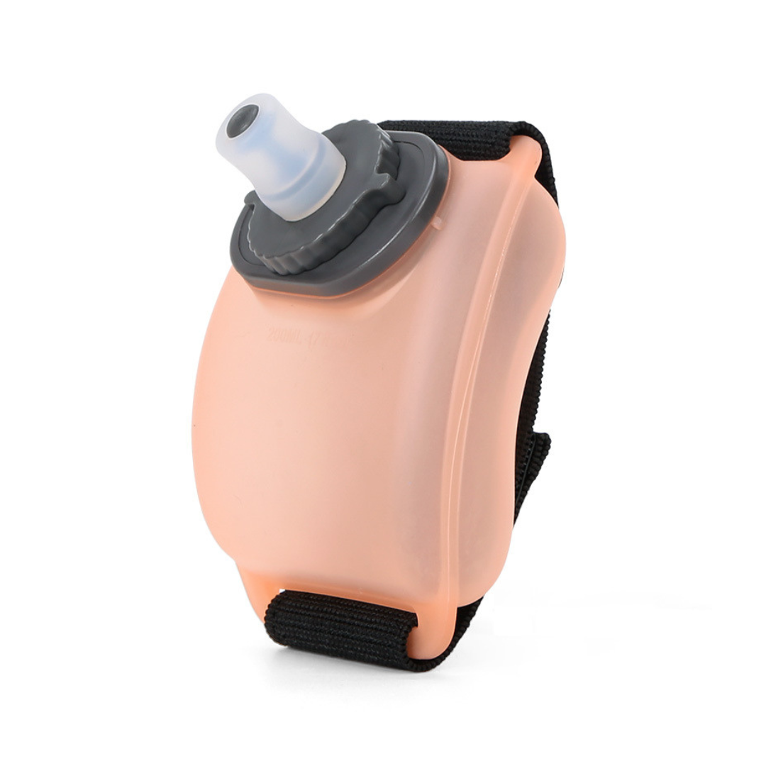 Gros plan sur le bec verseur pour hydratation rapide