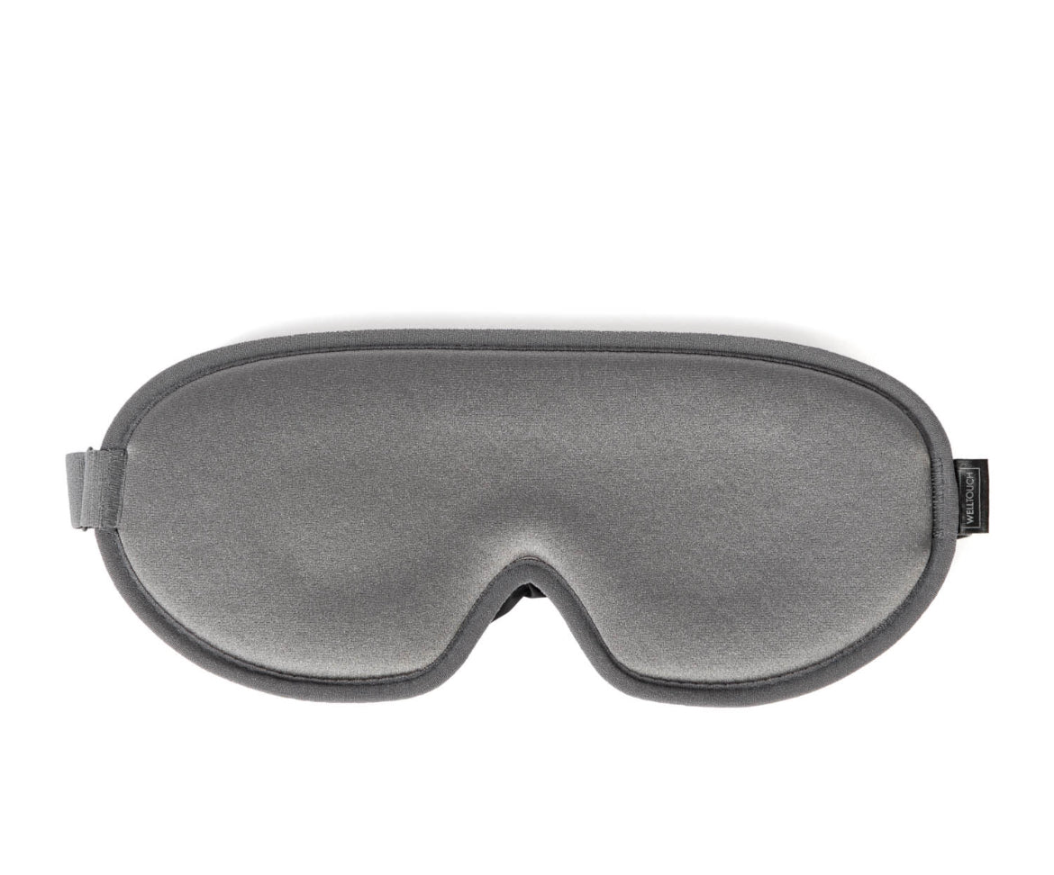 Masque de sommeil plié, montrant sa flexibilité