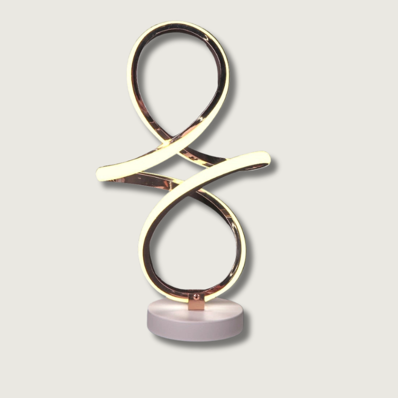 Lampe LED spirale vue de face sur fond blanc