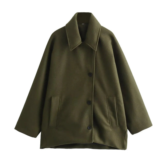 Détail du col et des boutons du manteau d'hiver