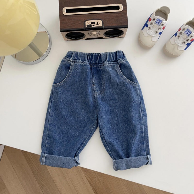 Gros plan sur le tissu denim doux et résistant