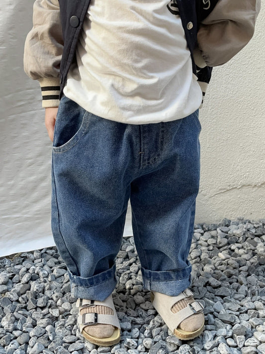 Ensemble de jeans enfant en trois couleurs différentes