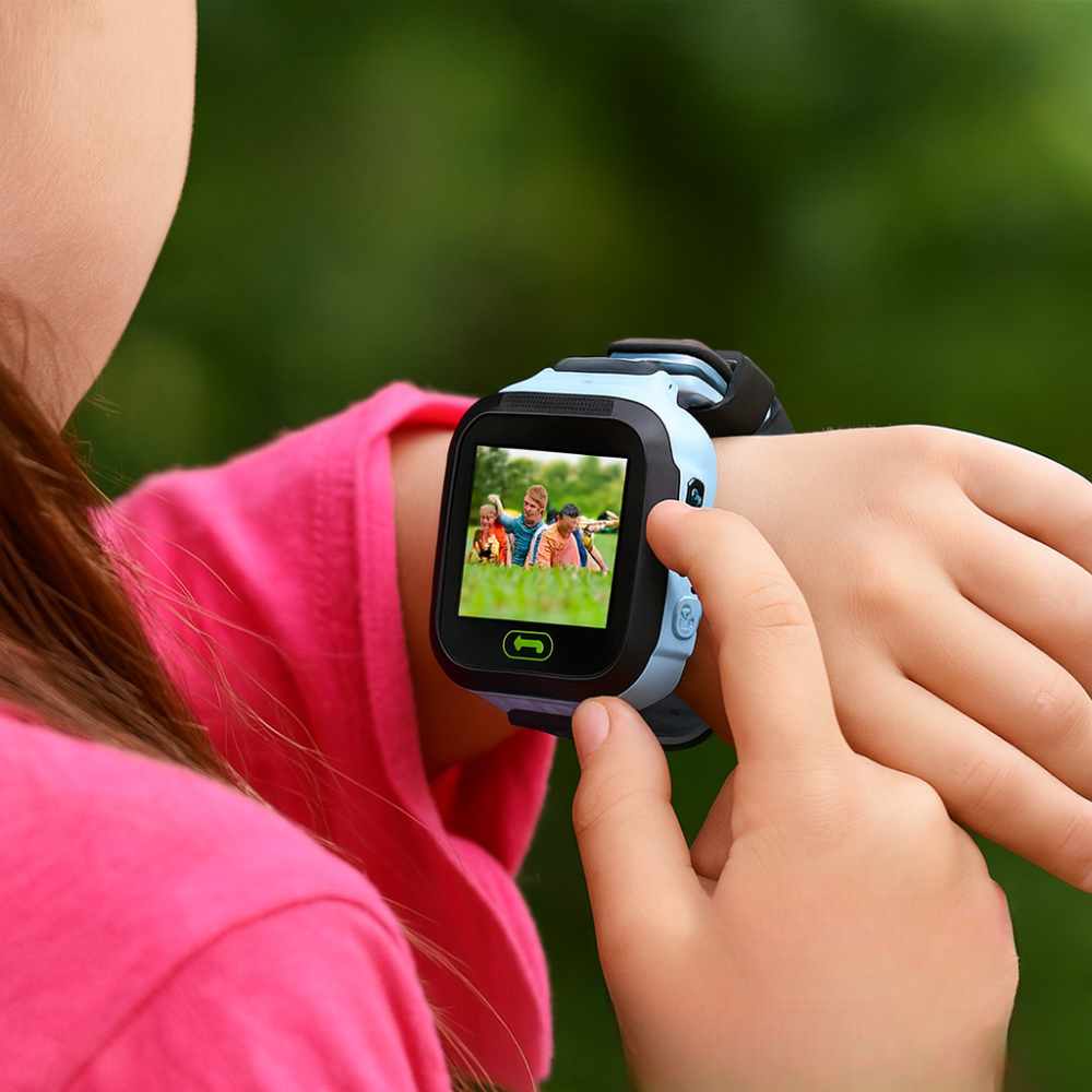 Montre enfant colorée avec écran tactile et caméra intégrée