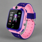 Montre GPS enfant affichant l'écran de localisation