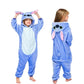 Enfant portant une combinaison bleue avec capuche et oreilles