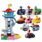 Tour de jeu pour enfants avec toboggan et figurines colorées