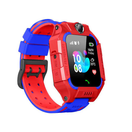 Vue de côté de la montre enfant avec bracelet coloré et GPS