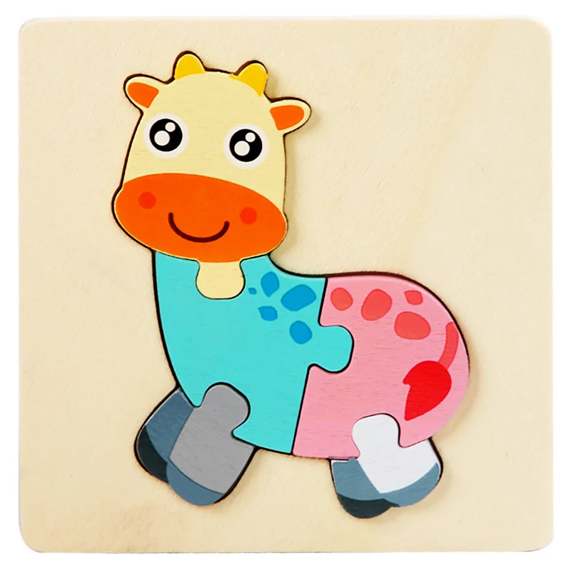 Enfant et parent collaborant sur un puzzle 3D en bois