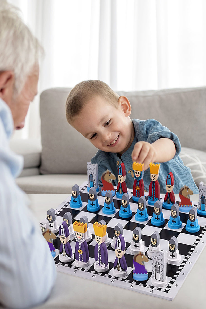 Jeu d'échecs en bois, vue rapprochée des pièces