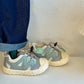 Vue arrière des baskets enfant avec fermeture Velcro
