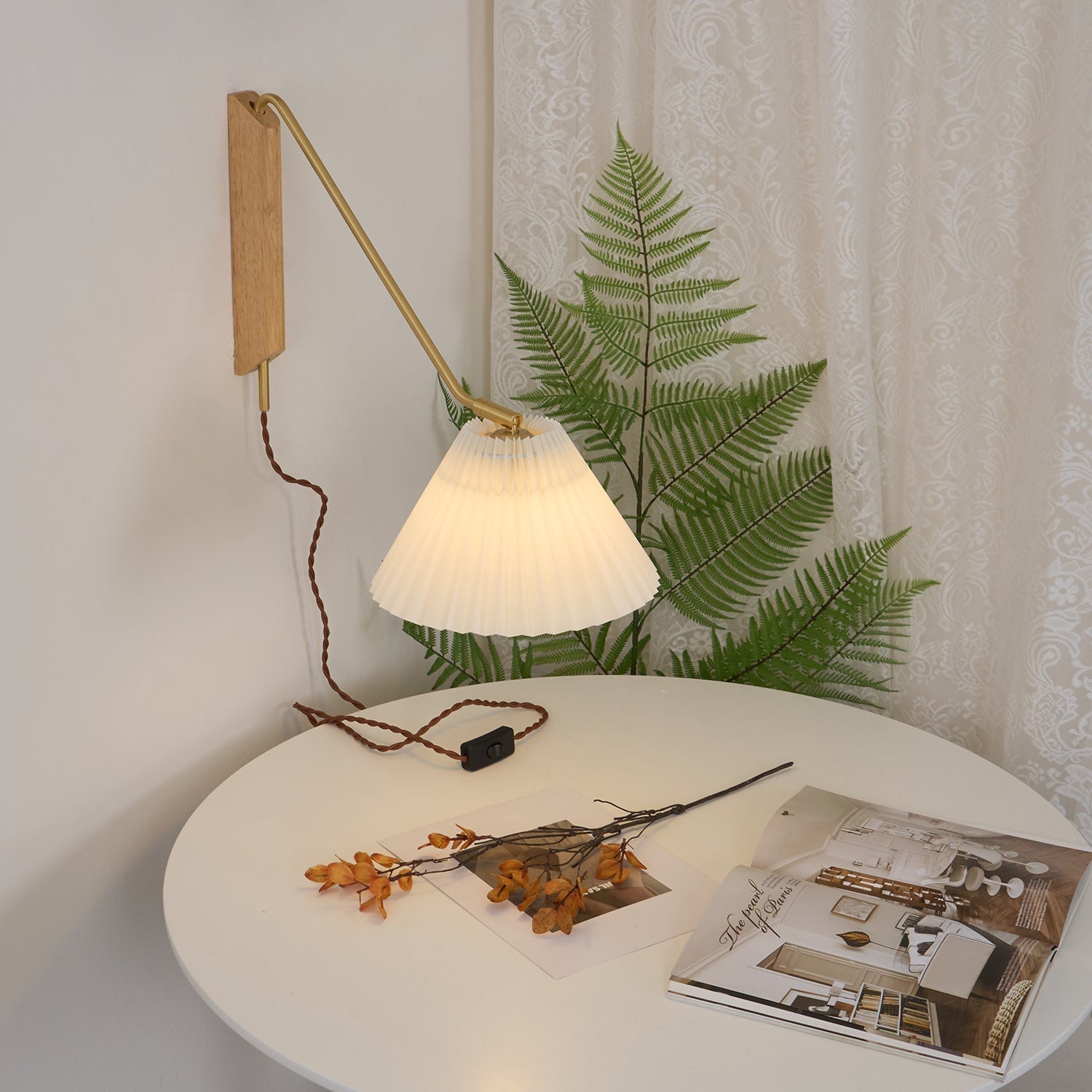 Applique murale installée dans un intérieur moderne